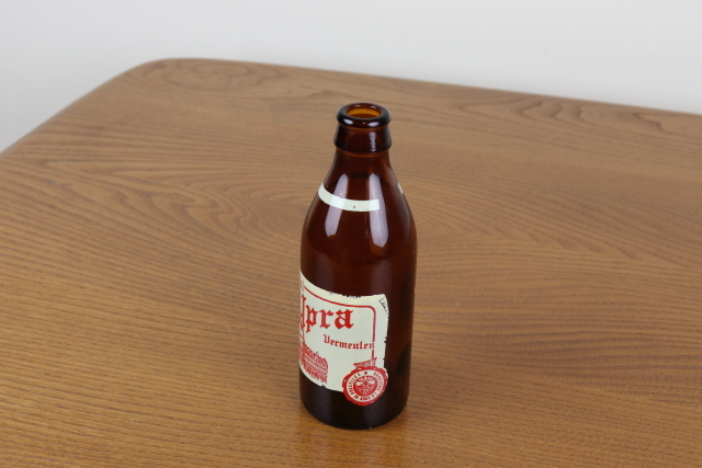 ベルギー　アンティーク YPRA　ビール瓶　ガラス　一輪挿し　花瓶　