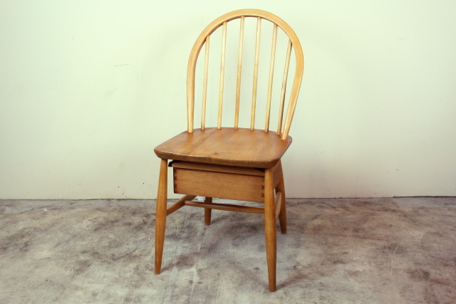 イギリス アーコール社 ercol 引き出し付 フープバックチェア あ99