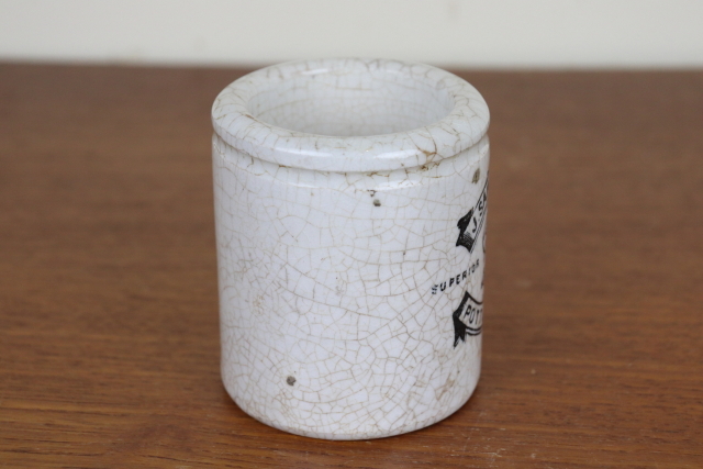 イギリス　アンティーク　フィッシュミートポット　陶器　花瓶　小物入れ　ペン立て　カトラリー立て