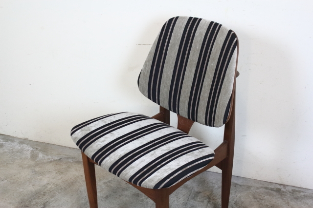 Elliotts of Newbury　ダイニングチェア　イギリス　ヴィンテージ　ファブリック