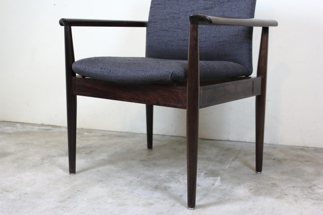 フィンユール　ディプロマットチェア　ローズウッド　ヴィンテージ　デンマーク