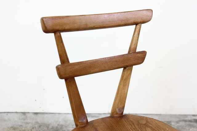 ercol　アーコール　スタッキングチェア　ホワイトドット