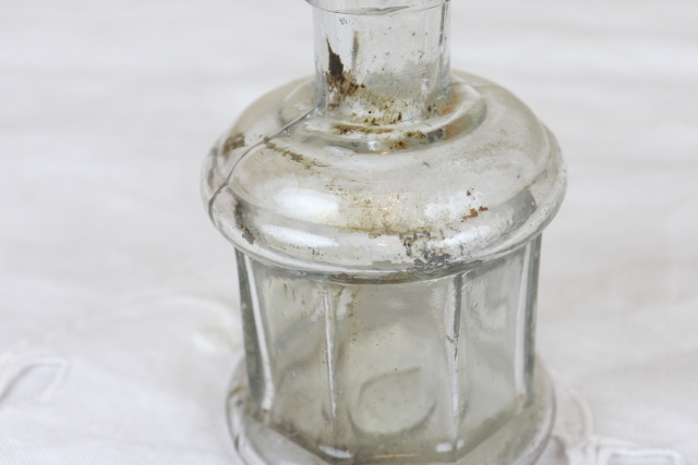 イギリス　アンティーク　インク瓶　ガラス瓶　ボトル　一輪挿し　フラワーベース　花瓶