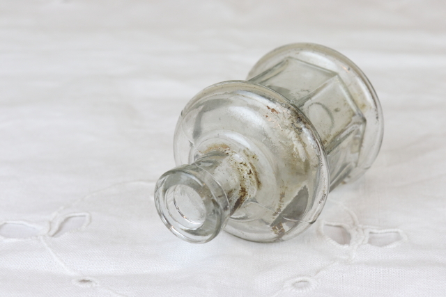 イギリス　アンティーク　インク瓶　ガラス瓶　ボトル　一輪挿し　フラワーベース　花瓶