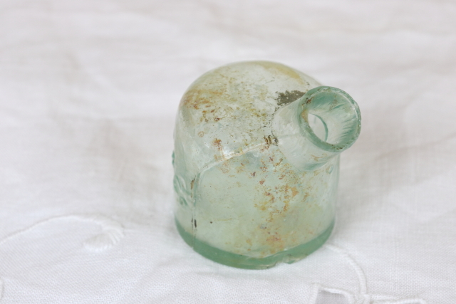 イギリス　アンティーク　インク瓶　ガラス瓶　ボトル　一輪挿し　フラワーベース　花瓶