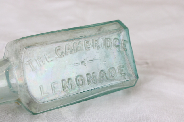 イギリス　アンティーク　ガラス瓶　ボトル　一輪挿し　フラワーベース　花瓶