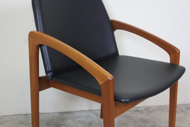 カイ・クリスチャンセン　アームチェア　デンマーク　北欧