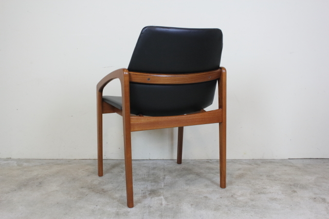 カイ・クリスチャンセン　アームチェア　デンマーク　北欧