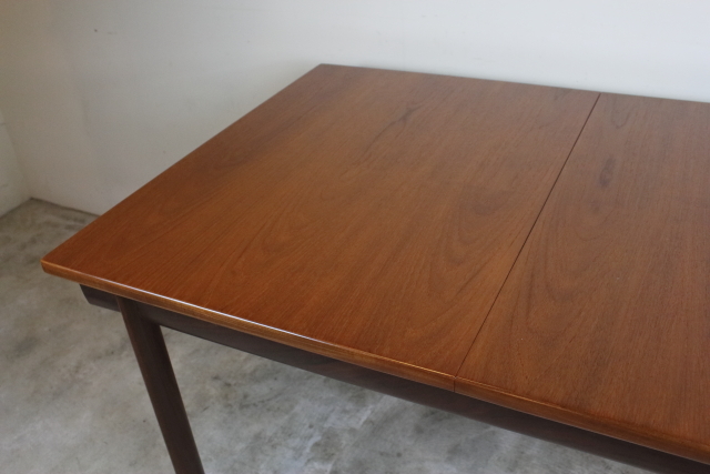 White&Newton　エクステンションダイニングテーブル　イギリス　ヴィンテージ家具