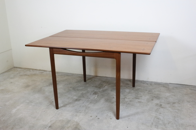 G-PLAN　ジープラン　ラーセン　ダイニングテーブル　ドロップリーフテーブル