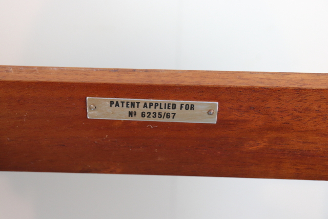 イギリス　マッキントッシュ　ネストテーブル　ヴィンテージ　チーク