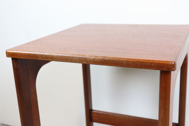 イギリス　マッキントッシュ　ネストテーブル　ヴィンテージ　チーク