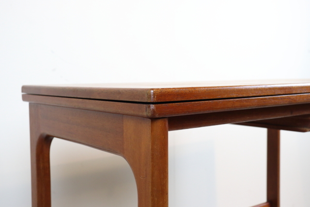 イギリス　マッキントッシュ　ネストテーブル　ヴィンテージ　チーク