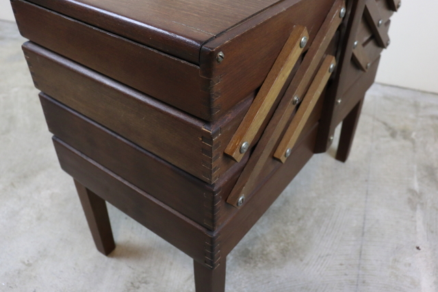 イギリス　ヴィンテージ　ソーイングボックス　アンティーク