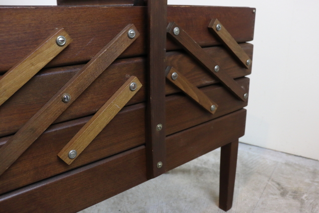 イギリス　ヴィンテージ　ソーイングボックス　アンティーク