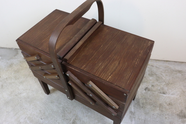 イギリス　ヴィンテージ　ソーイングボックス　アンティーク