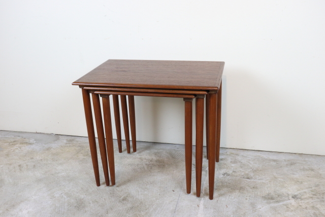 デンマーク　北欧　ヴィンテージ　ネストテーブル　チーク