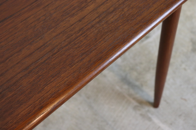 デンマーク　北欧　ヴィンテージ　ネストテーブル　チーク