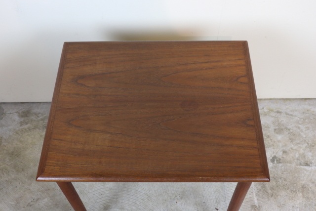 デンマーク　北欧　ヴィンテージ　ネストテーブル　チーク