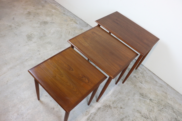 デンマーク　北欧　ヴィンテージ　ネストテーブル　チーク