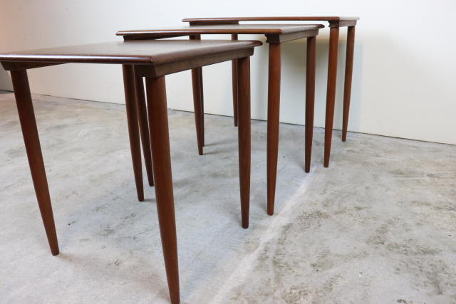 デンマーク　北欧　ヴィンテージ　ネストテーブル　チーク