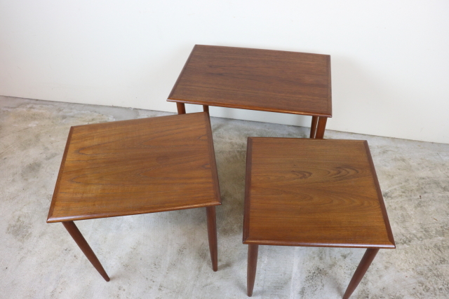 デンマーク　北欧　ヴィンテージ　ネストテーブル　チーク