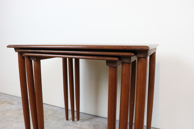 デンマーク　北欧　ヴィンテージ　ネストテーブル　チーク