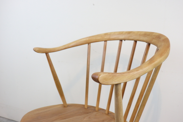 ercol　アーコール　カウホーンチェア　スモーカーズチェア　イギリス　ヴィンテージ