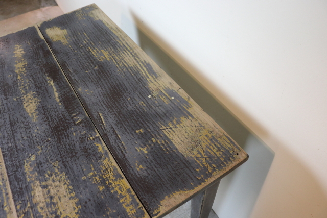 イギリス　ヴィンテージ　テーブル　デスク　机　シャビー