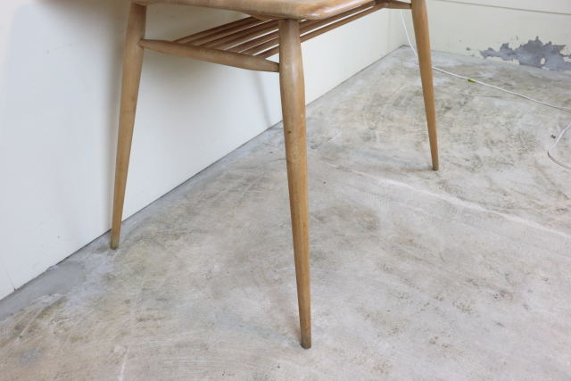 アーコール　ercol　ラック付テーブル　ダイニングテーブル　ブレックファストテーブル　ヴィンテージ