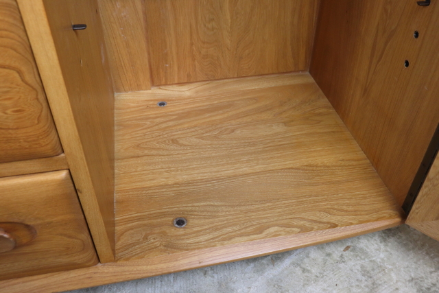 ercol　アーコール　サイドボード　収納家具　キャスター付　ヴィンテージ　イギリス