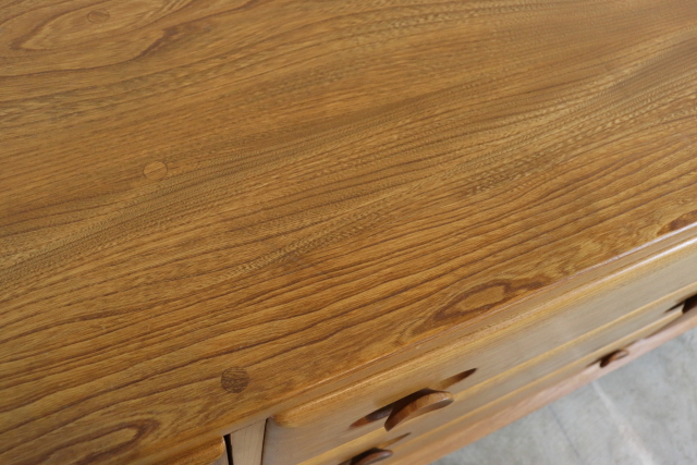 ercol　アーコール　サイドボード　収納家具　キャスター付　ヴィンテージ　イギリス