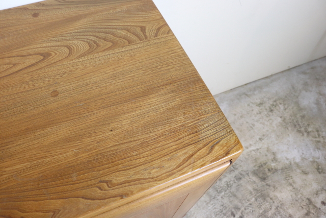 ercol　アーコール　サイドボード　収納家具　キャスター付　ヴィンテージ　イギリス