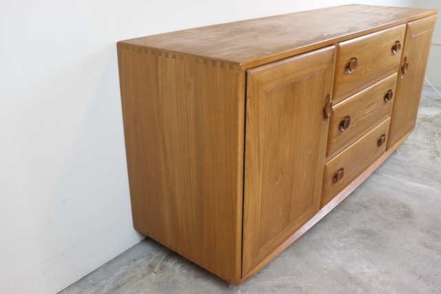 ercol　アーコール　サイドボード　収納家具　キャスター付　ヴィンテージ　イギリス