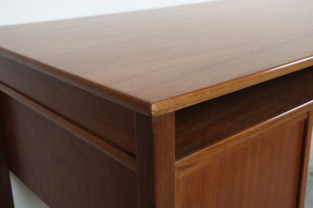 デンマーク　北欧　ヴィンテージ　デスク　机　チーク