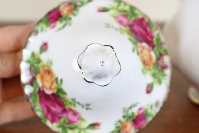 ロイヤルアルバート ROYAL ALBERT オールドカントリーローズ ポット