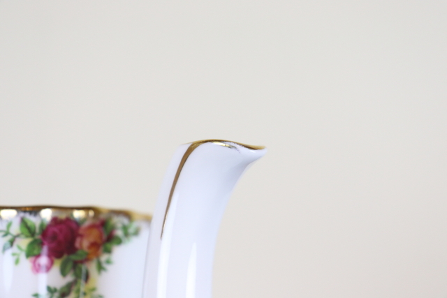 ロイヤルアルバート　オールドカントリーローズ　ヴィンテージ　ポット　イギリス　バラ