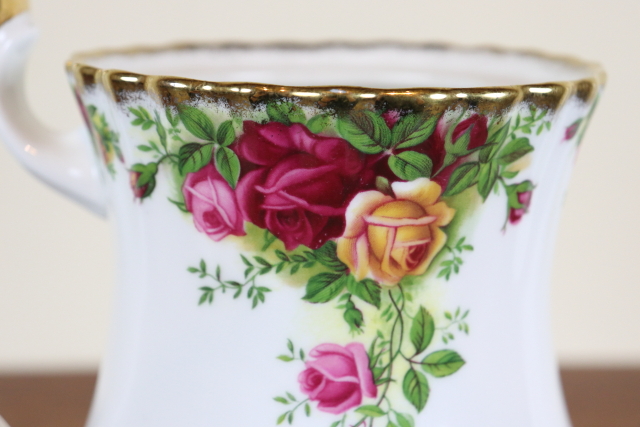 ロイヤルアルバート　オールドカントリーローズ　ヴィンテージ　ポット　イギリス　バラ