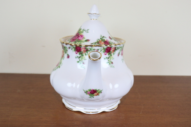 ロイヤルアルバート　オールドカントリーローズ　ヴィンテージ　ポット　イギリス　バラ