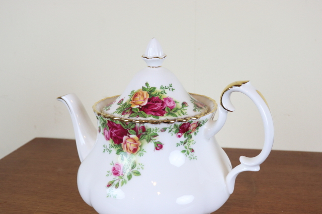 ロイヤルアルバート　オールドカントリーローズ　ヴィンテージ　ポット　イギリス　バラ