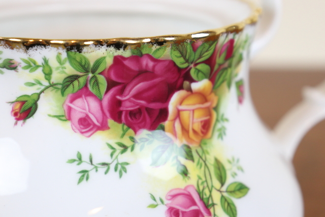 ロイヤルアルバート　オールドカントリーローズ　ヴィンテージ　ポット　イギリス　バラ