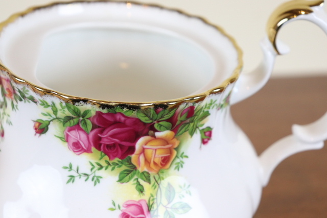 ロイヤルアルバート　オールドカントリーローズ　ヴィンテージ　ポット　イギリス　バラ
