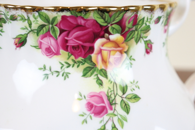 ロイヤルアルバート　オールドカントリーローズ　ヴィンテージ　ポット　イギリス　バラ