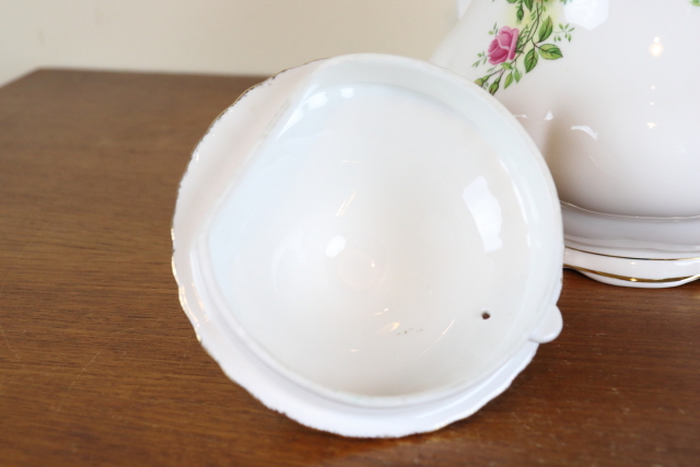 ロイヤルアルバート　オールドカントリーローズ　ヴィンテージ　ポット　イギリス　バラ