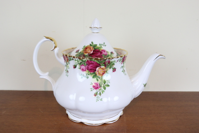 ロイヤルアルバート　オールドカントリーローズ　ヴィンテージ　ポット　イギリス　バラ