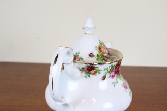 ロイヤルアルバート　オールドカントリーローズ　ヴィンテージ　ポット　イギリス　バラ