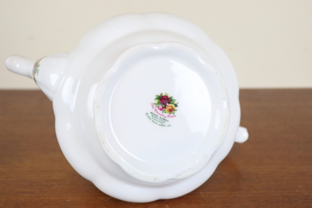 ロイヤルアルバート　オールドカントリーローズ　ヴィンテージ　ポット　イギリス　バラ