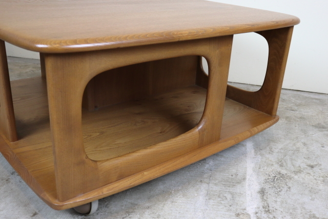 アーコール　ercol　パンドラボックス　コーヒーテーブル　キャスター付き