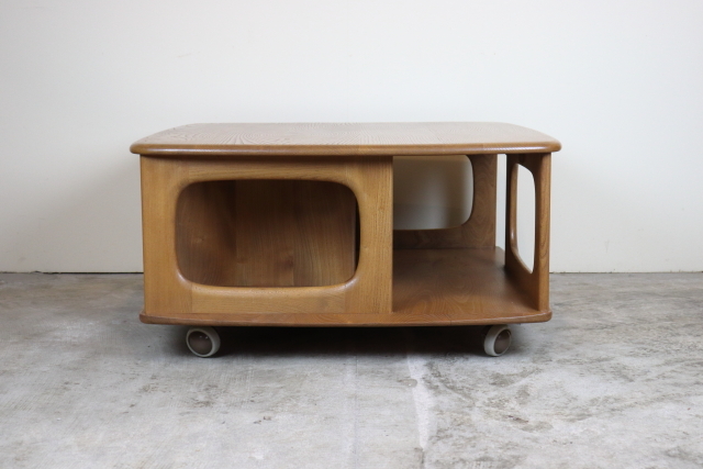 アーコール　ercol　パンドラボックス　コーヒーテーブル　キャスター付き