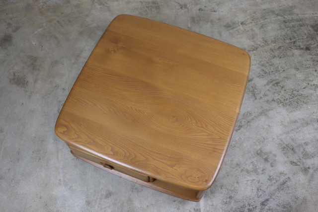 アーコール　ercol　パンドラボックス　コーヒーテーブル　キャスター付き